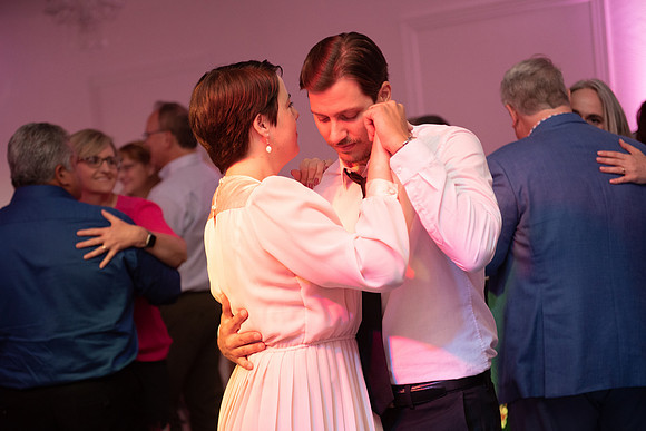 0697_FUZ5635