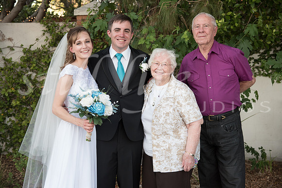0237_MOM4074