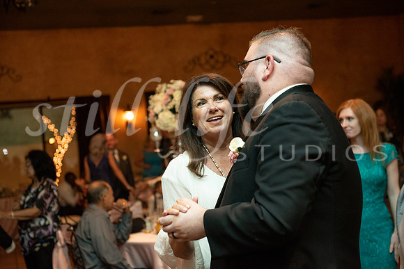 0687_MOM7934