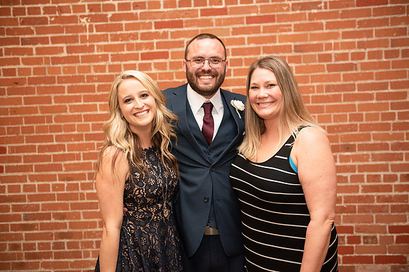0439_MOM3899