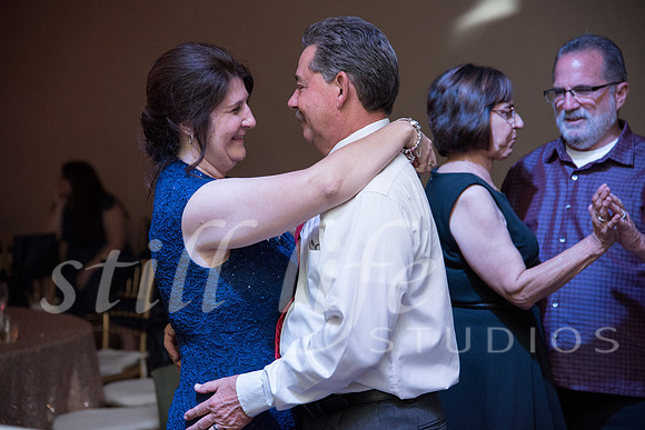 0532_MOM1213