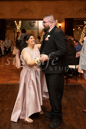 0670_MOM7896