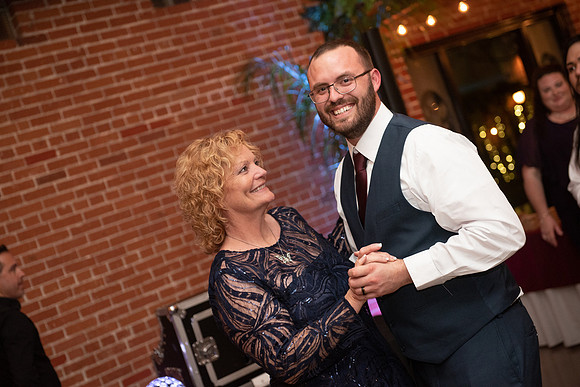 0617_MOM4546